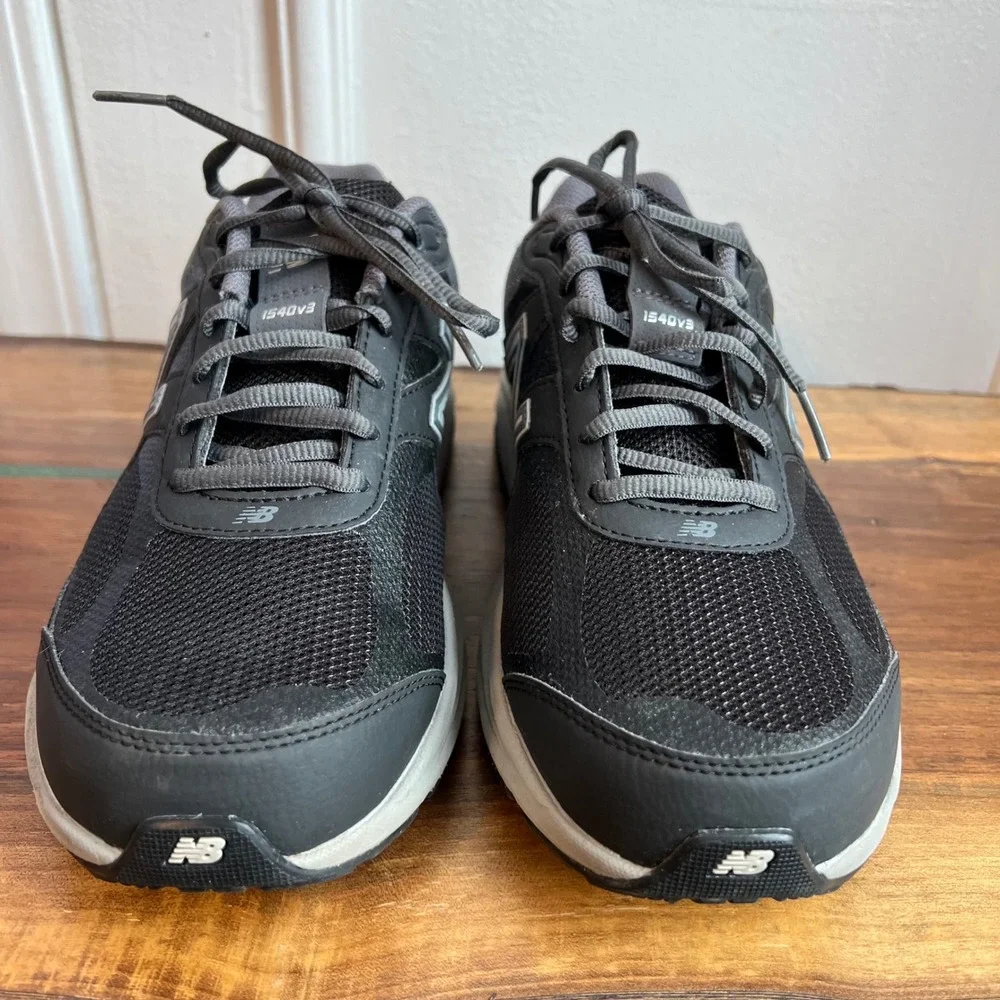 New Balance 1540v3 Running‎ Shoes Gym Black Castlerock Men's Size 8 US 41.5 EU